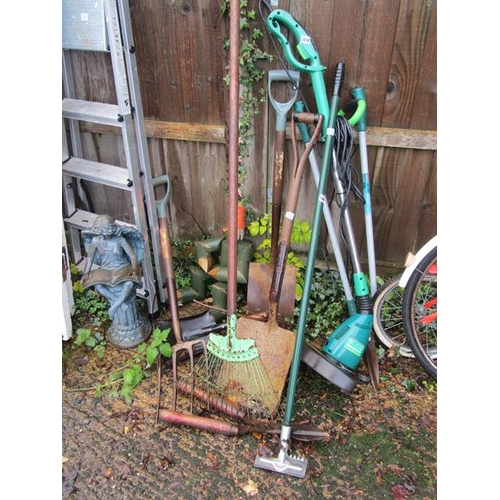 1038 - SPADES, STRIMMERS, RAKES ETC.