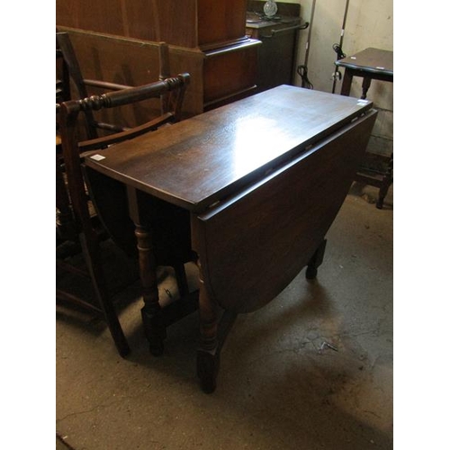 511 - OAK DROP LEAF TABLE