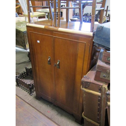 748 - WALNUT VENEERED WARDROBE