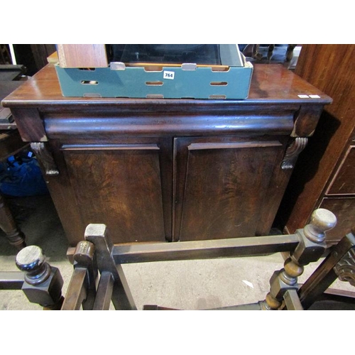 763 - VICTORIAN MAHOGANY CHIFFONIER