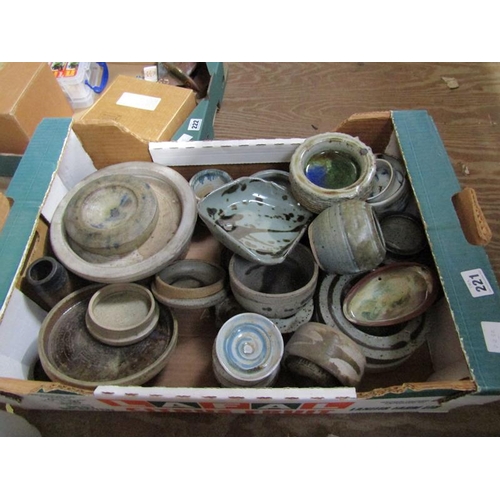 221 - BOX OF MIXED STUDIO POTTERY