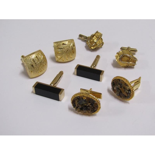 1555 - COLLECTION OF GILT METAL CUFFLINKS