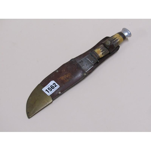 1562 - TAYLORS SCOUT KNIFE - I WITNESS WITH CARVED HORN HANDLE AND LEATHER SHEATH