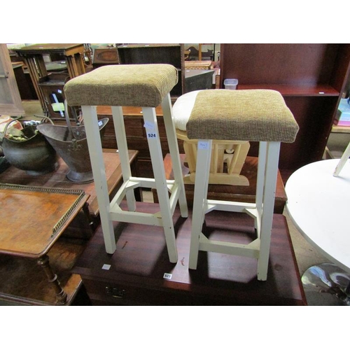 524 - TWO STOOLS