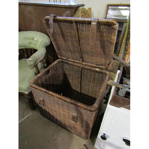 539 - WICKER BASKET