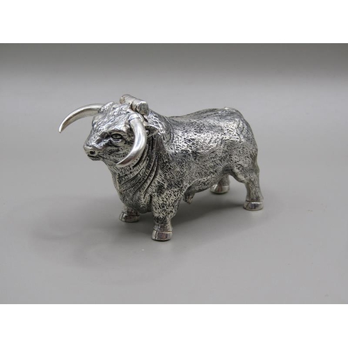 1567 - SILVER BULL VESTA