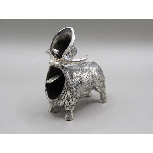 1567 - SILVER BULL VESTA