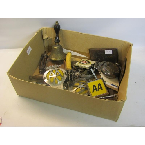 1362 - COLLECTION OF MISC. SMALL METALWARE TO INC. CAR BADGES, BOTTLE OPENER, HAND BELL ETC.