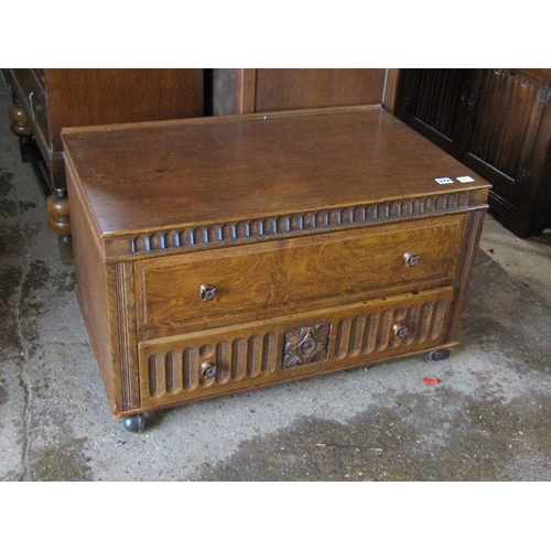 572 - 1930s OAK TWO DRAWER CHEST