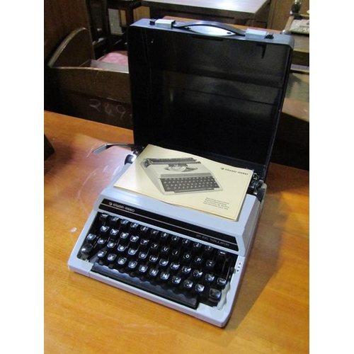 585 - SILVER REED VINTAGE TYPEWRITER