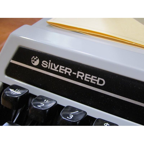 585 - SILVER REED VINTAGE TYPEWRITER