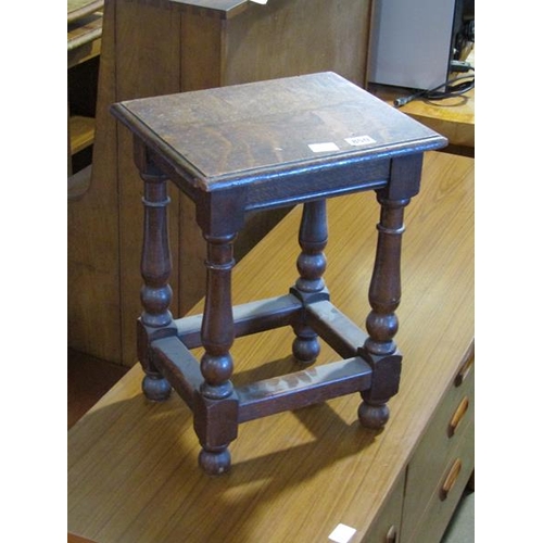 850 - EARLY 20c OAK STOOL