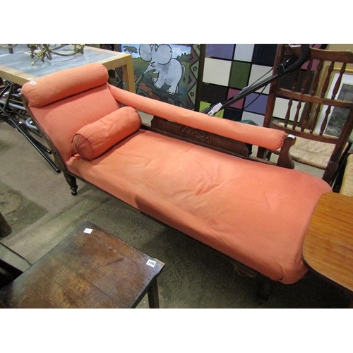 908 - VICTORIAN CHAISE