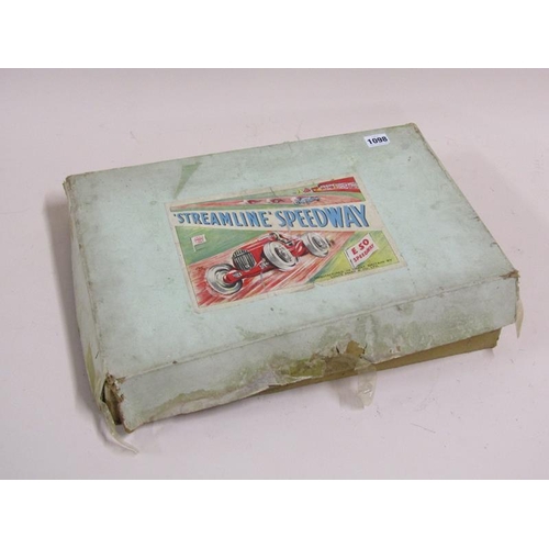 1098 - VINTAGE STREAMLINE SPEEDWAY BY LOUIS MARX & CO, BOX 47CM W