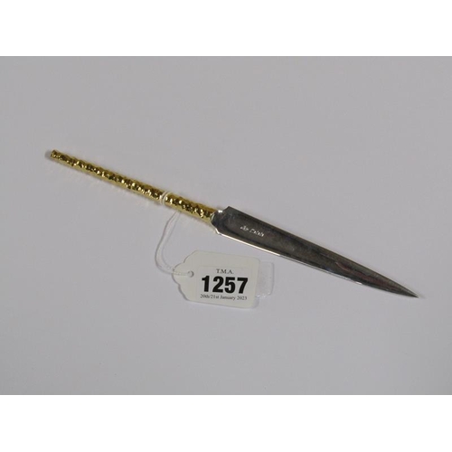 1257 - STUART DEVLIN SILVER PAPER KNIFE WITH SILVER GILT HANDLE