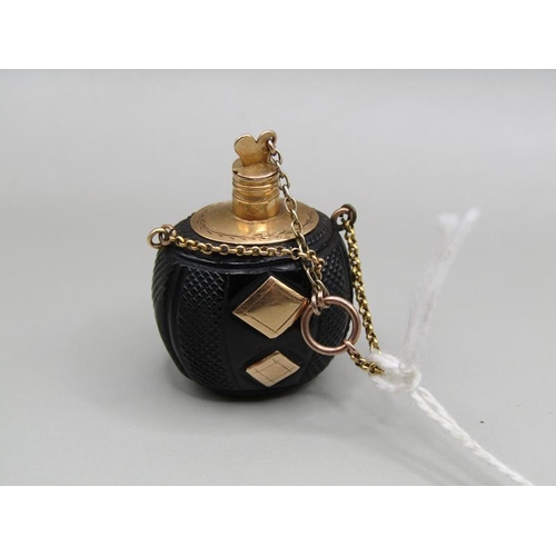 1331 - GOLD MOUNTED PENDANT SCENT BOTTLE