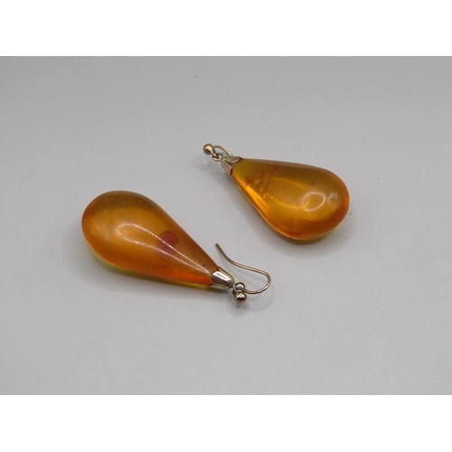 1351 - 9CT AMBER EAR DROPS