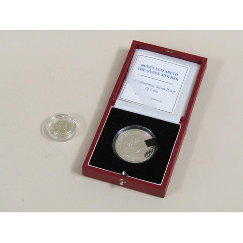 1288 - QUEEN ELIZABETH THE QUEEN MOTHER 1999 GUERNSEY SILVER PROOF £5 COIN; QUEEN ELIZABETH GUERNSEY COIN