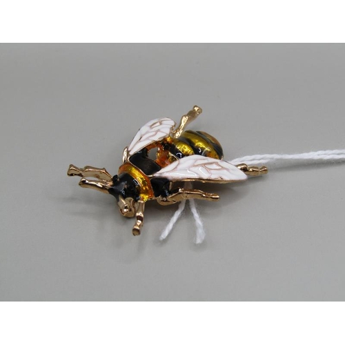 1394 - ENAMEL BUMBLE BEE BROOCH