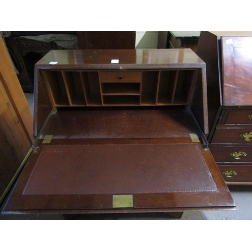 1675 - GEORGIAN STYLE FIGURED MAHOGANY BUREAU