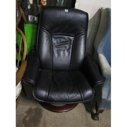 686 - LEATHER SWIVEL CHAIR