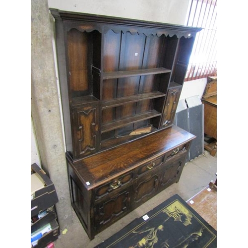 712 - 1930'S OAK DRESSER