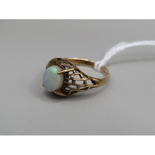 1384 - 9CT GOLD OPAL SET RING, SIZE L