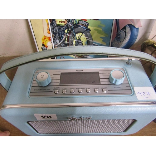 28 - VINTAGE STYLE RADIO