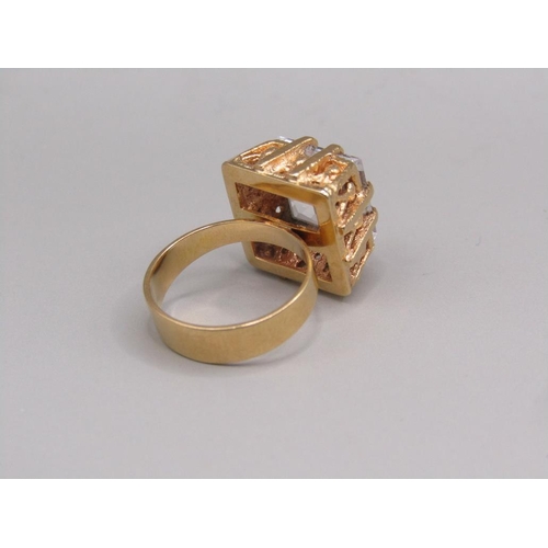 58 - An 18ct gold crystal set ring, size H.