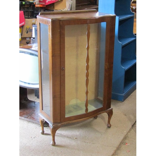 518 - WALNUT VENEERED DISPLAY CABINET