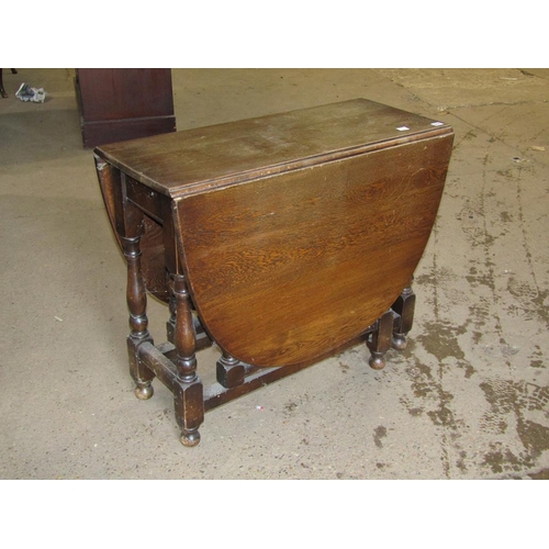 531 - OAK GATELEG TABLE