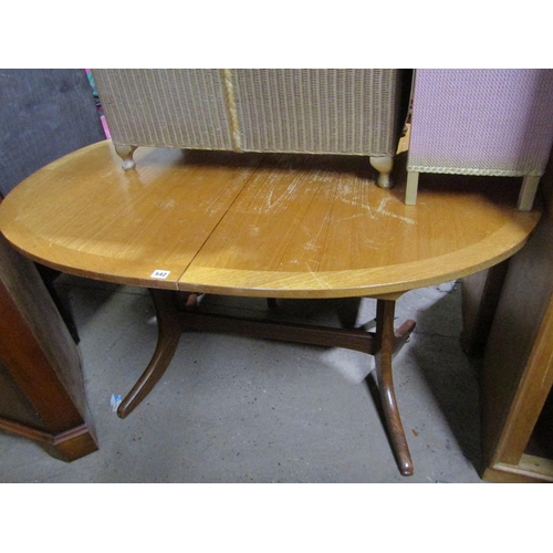 542 - TEAK EXTENDING DINING TABLE