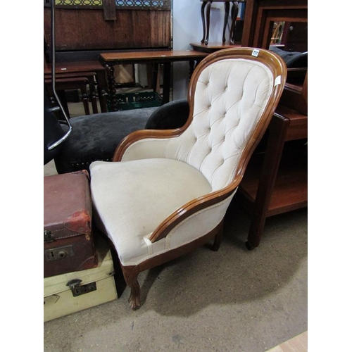 777 - REPRODUCTION BUTTON BACK CHAIR