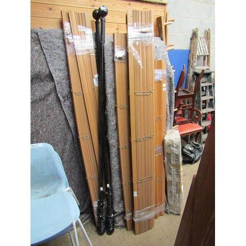 857 - COLLECTION OF BLINDS AND CURTAIN RAILS