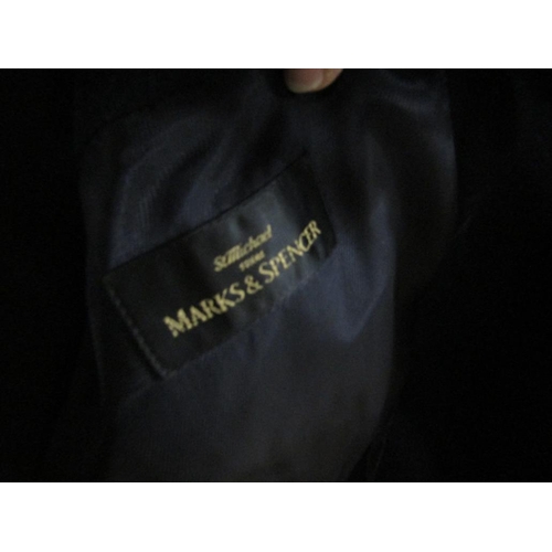 142 - M&S OVERCOAT