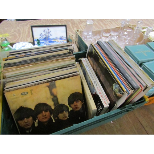 172 - BOX OF MIXED RECORDS TO INCL BEATLES