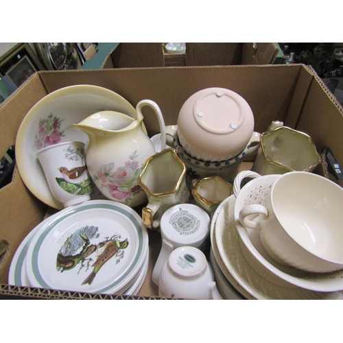 195 - BOX OF MIXED CERAMICS TO INCL PORT MERION