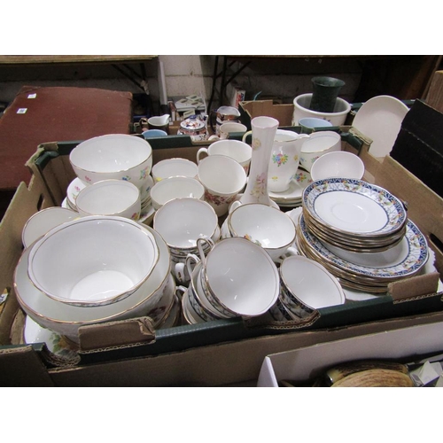 306 - BOX OF MIXED TEAWARES TO INCL ROYAL ALBERT