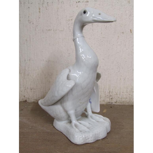 49 - ORIENTAL WHITE GLAZED DUCK