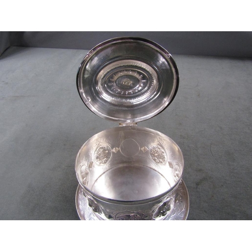 1509 - SILVER PLATED BISCUIT BOX ON STAND, 17CM H