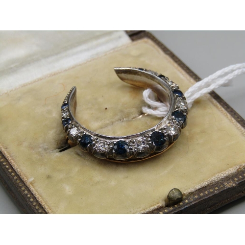 1316 - GOLD SAPPHIRE DIAMOND SET CRESCENT BROOCH