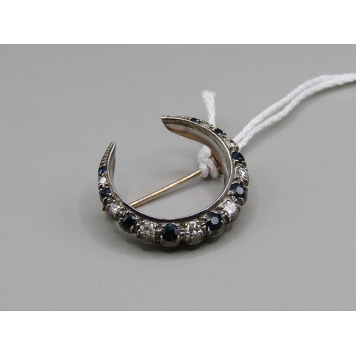 1316 - GOLD SAPPHIRE DIAMOND SET CRESCENT BROOCH