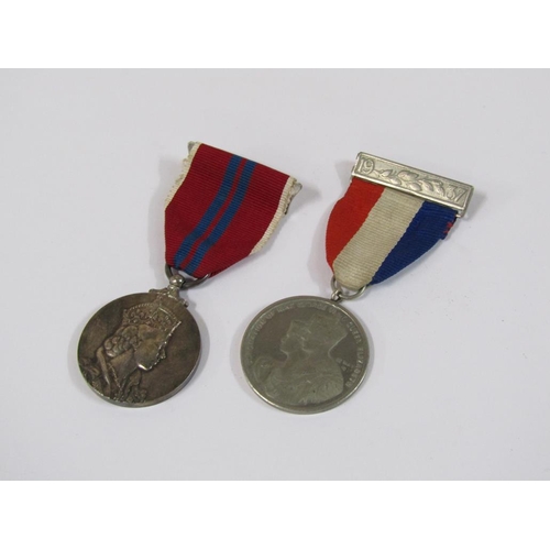 1340 - COLLECTION OF MILITARY UNIFORM GILT METAL BUTTONS; BAR OF FOUR MINIATURE WW2 MEDALS; 1953 CORONATION... 