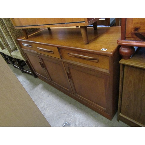 633 - G PLAN TEAK SIDEBOARD - 142 w x 75.5 x 44.5 cms