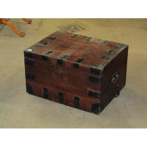 660 - VICTORIAN OAK BOX