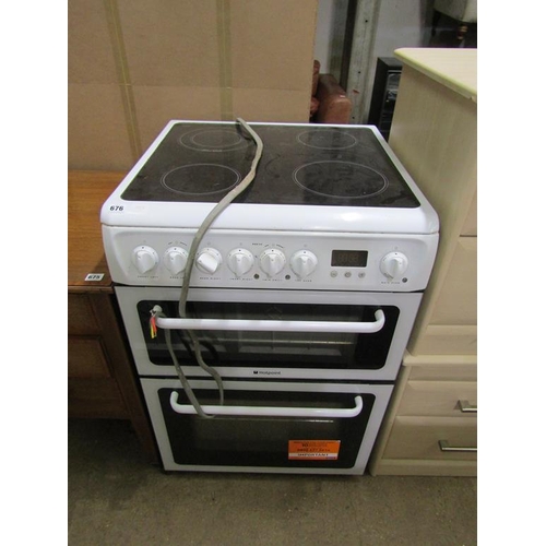 676 - ELECTRIC COOKER