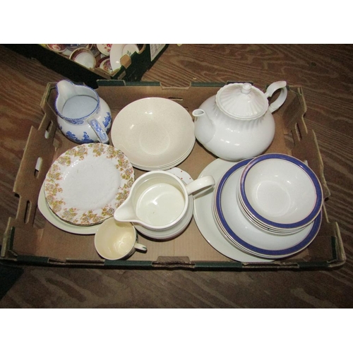 209 - TEA AND TABLEWARES