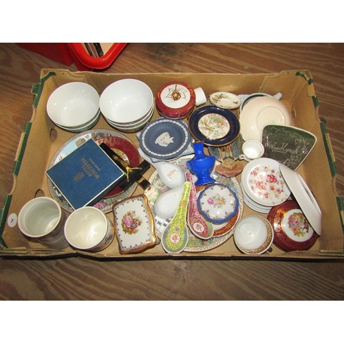 210 - BOX OF MIXED CERAMICS TO INCL ORIENTAL