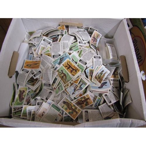 438 - LARGE QTY OF TEA CARDS