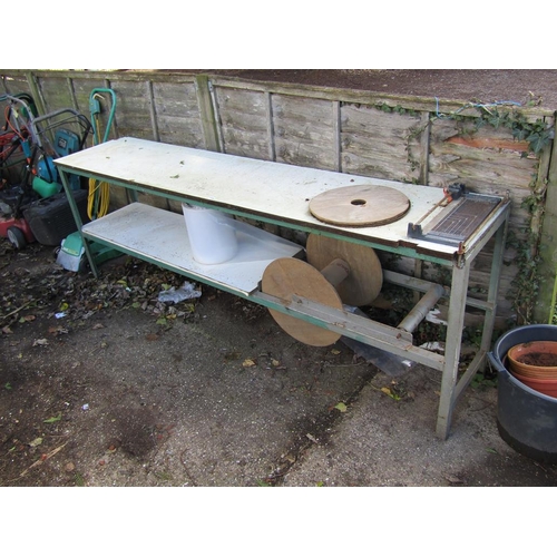 1006 - LARGE METAL BENCH